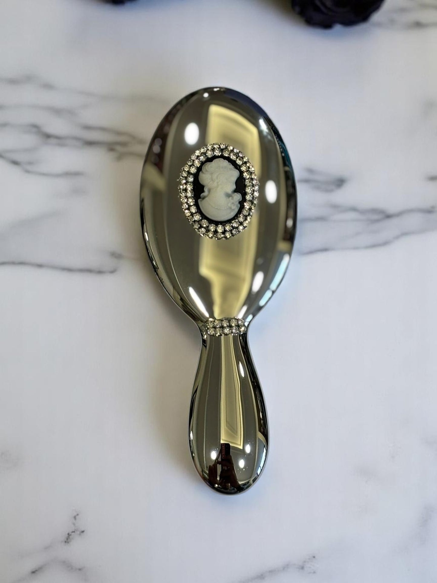 Linea Margherita-Spazzola Handmade Con Cammeo e Strass